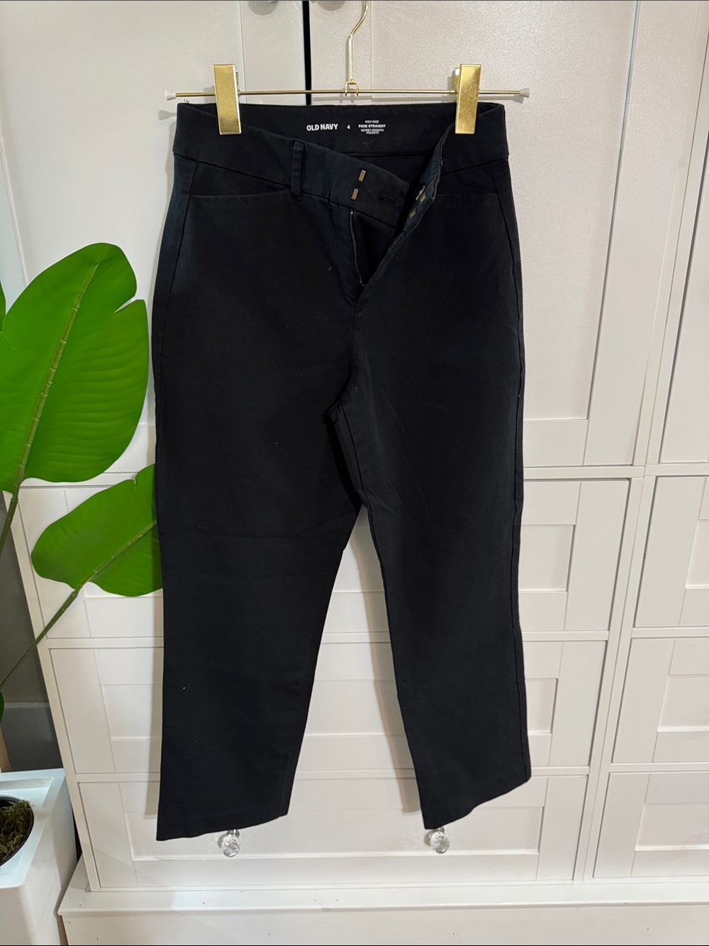 Old Navy Black Pixie Straight